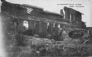 NIEUPORT VILLE LA GARE RUINES 05-10-1921.jpg